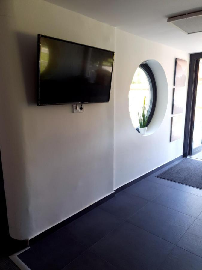 No Stress Panzio-Pizzeria-Sporttabor Bed and Breakfast Harkány Εξωτερικό φωτογραφία